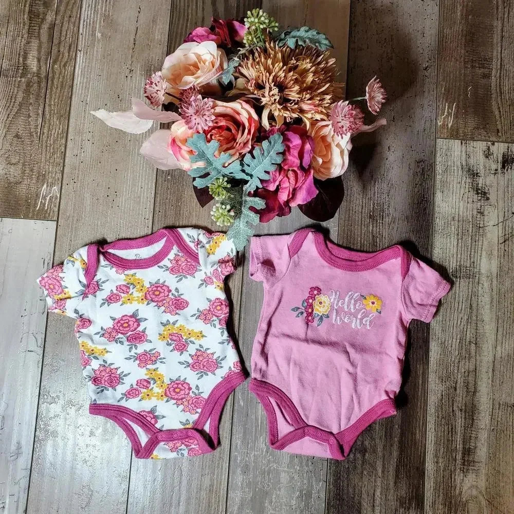 Duck.Duck Goose Floral Baby Bodysuits Size 0-3M